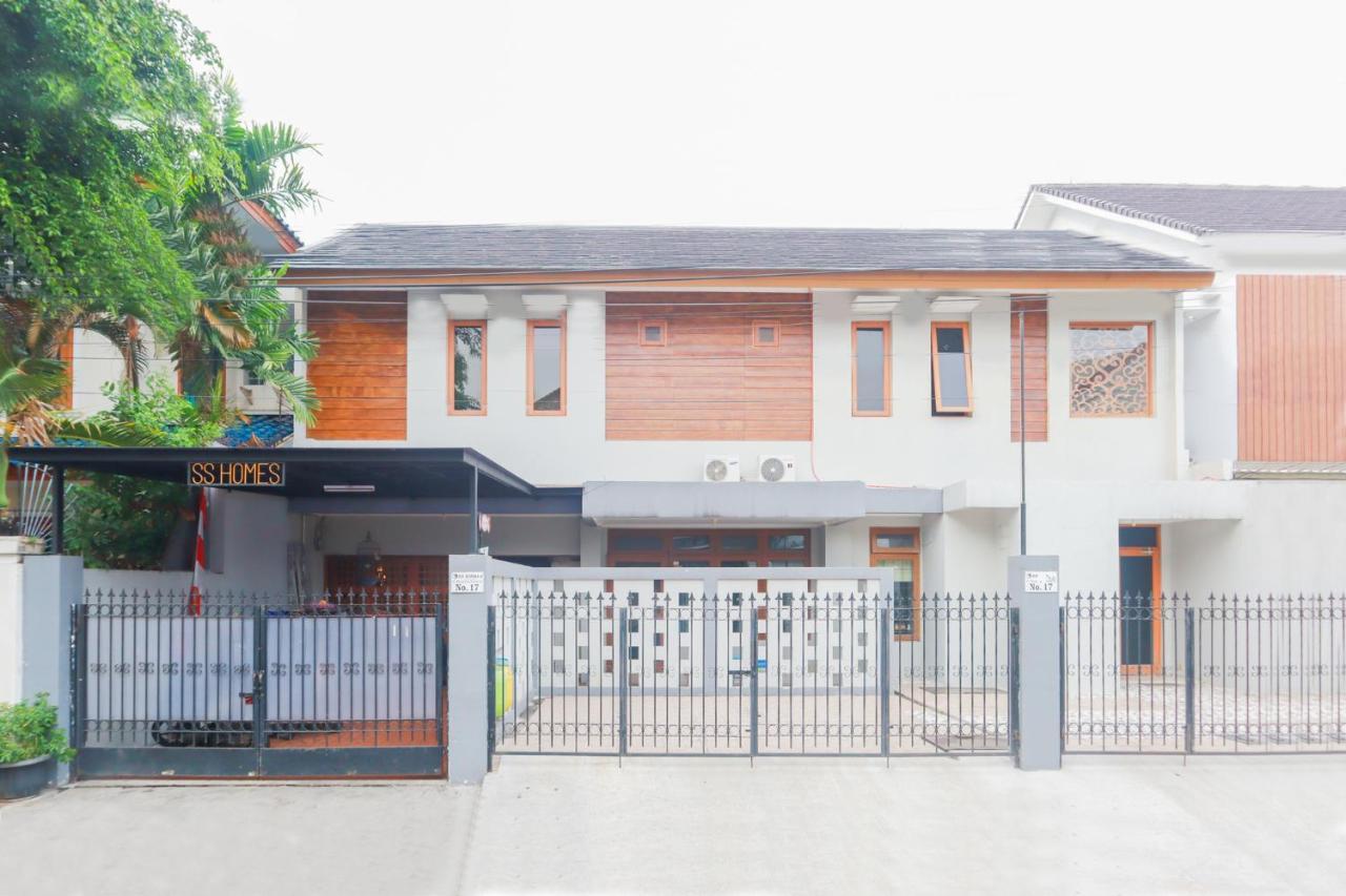 Oyo 2196 Ss Homes Jakarta Ngoại thất bức ảnh