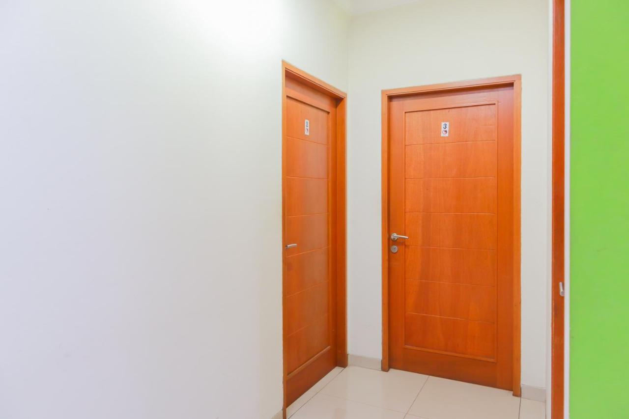 Oyo 2196 Ss Homes Jakarta Ngoại thất bức ảnh
